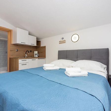 Apartments Porto ドラマリ エクステリア 写真